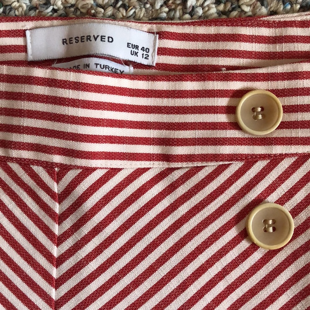 Skirt - Picture 2 of 4